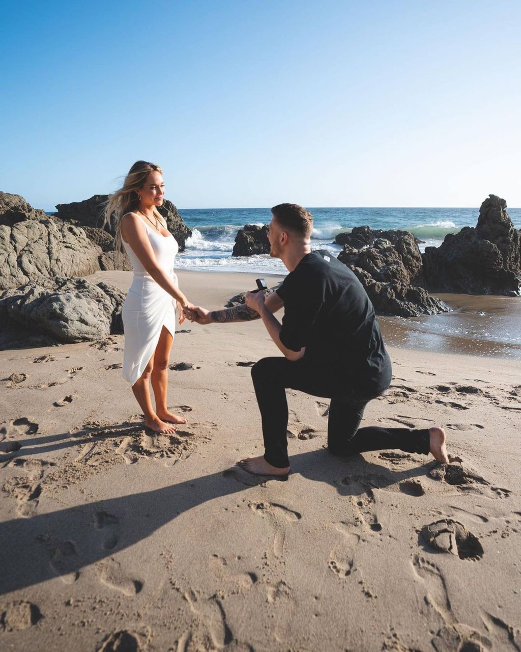 Isaiah Hartenstein and Kourtney Kellar got engaged in 2022. Photo: @ipjh55/Instagram