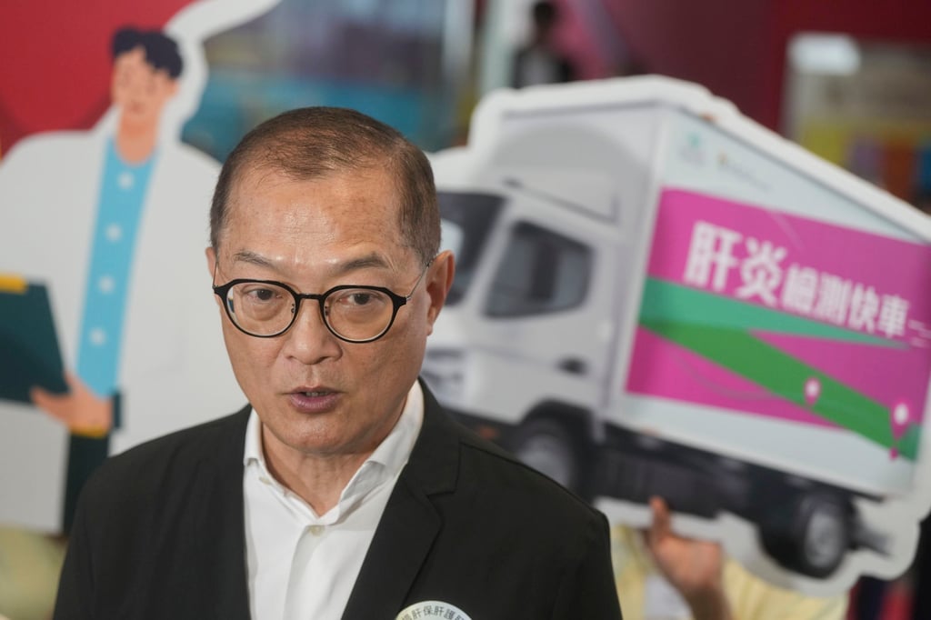 Secretary for Health Lo Chung-mau says Hong Kong authorities will step up training for intern doctors and work with the city’s two medical schools to ensure there is adequate student practice, in the wake of mishaps at local hospitals. Photo: Elson Li