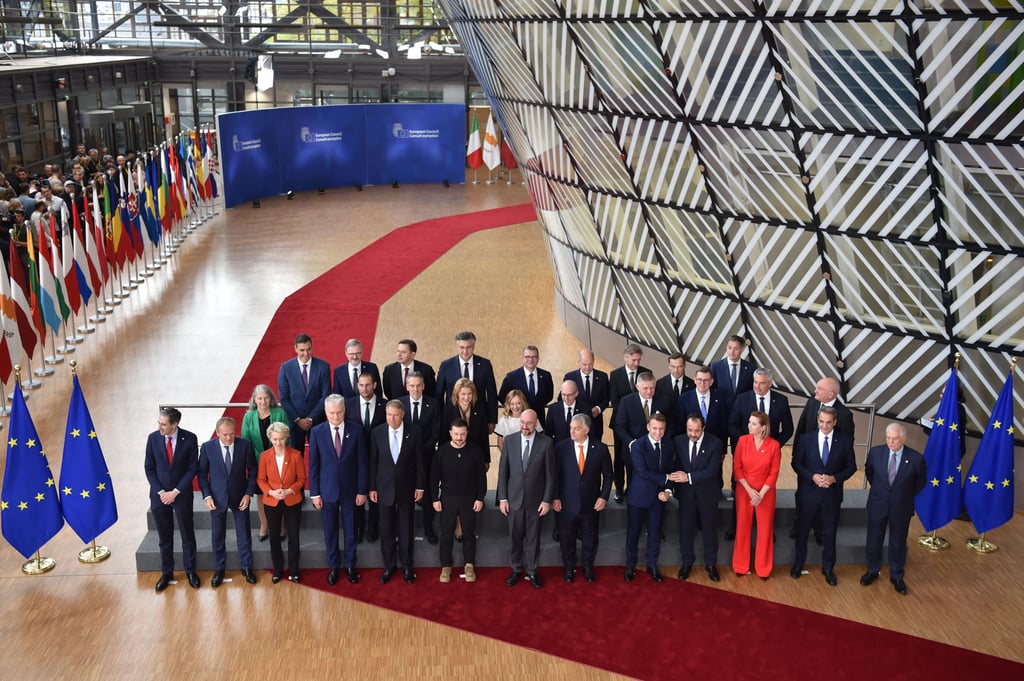 EU leaders pose for a group photo with Ukraine’s President Volodymyr Zelensky during the EU summit in Brussels. Photo: Gaetan Claessens/EU Council/dpa