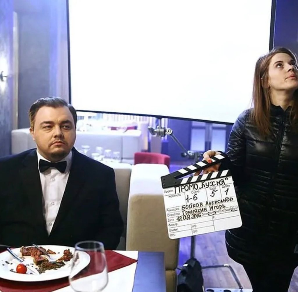 On set: Burtsev is more than 100 pounds heavier than the Hollywood star. Photo: IG/roman_sdicaprio On set: Burtsev is more than 100 pounds heavier than the Hollywood star. Photo: IG/roman_sdicaprio