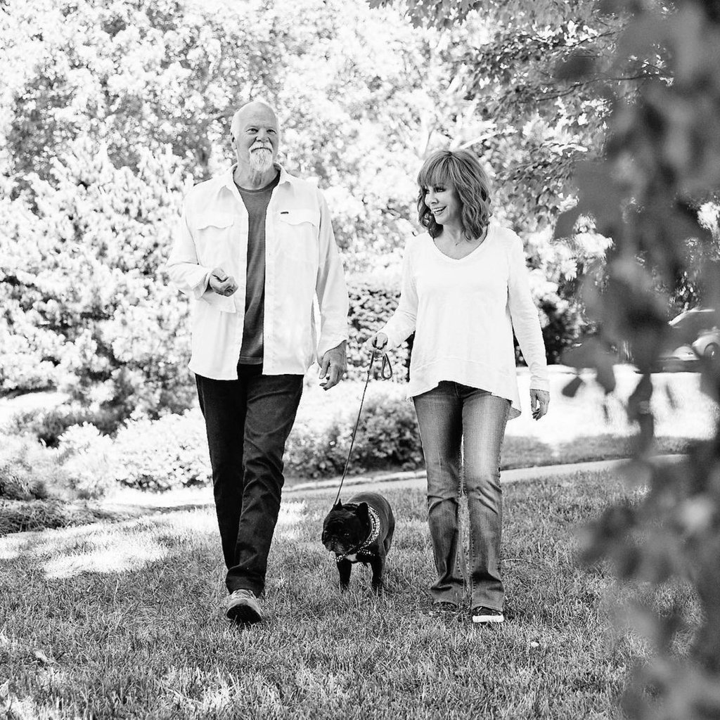 Rex Linn, Reba McEntire’s current beau, is passionate about dogs. Photo: @reba/Instagram