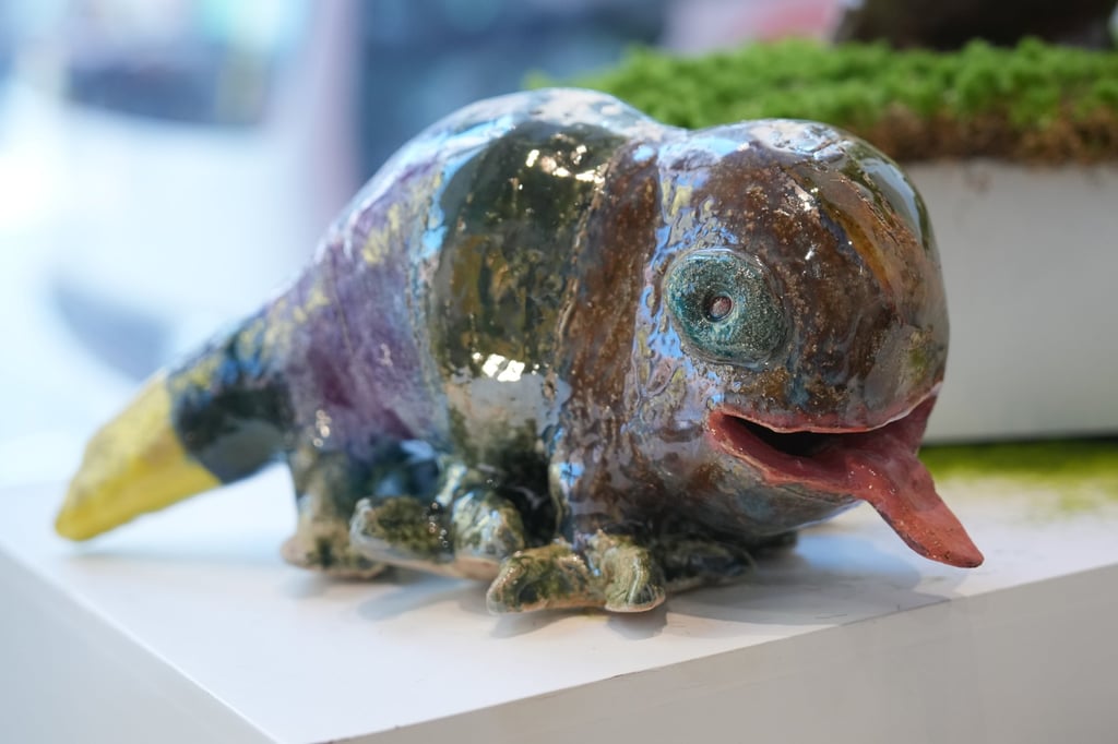 A ceramic dragon created by Lam Yuk-ying at the Morning Relay exhibition. Photo: May Tse A ceramic dragon created by Lam Yuk-ying at the Morning Relay exhibition. Photo: May Tse