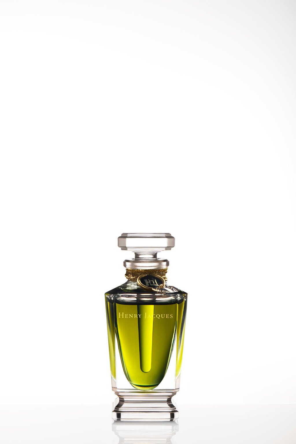 Henry Jacques’ Vert Galant blends the distinctive notes of lavender with amber and vanilla