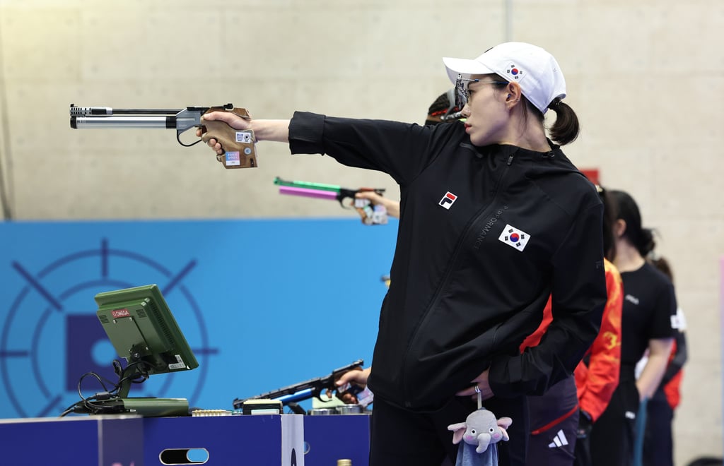 Kim Ye-ji in the 10m air pistol women’s final at the Paris Games, where she finished second. Photo: Xinhua