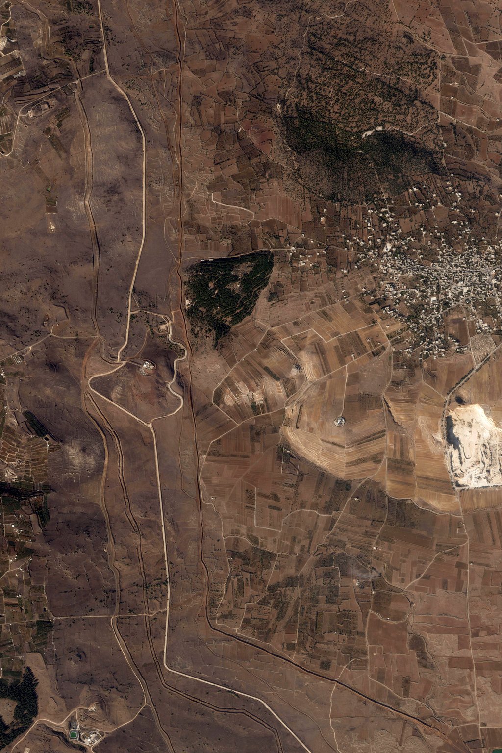 Israeli work along the Alpha Line separating the Israeli-occupied Golan Heights from a demilitarised zone in Syria. Photo: Planet Labs PBC via AP