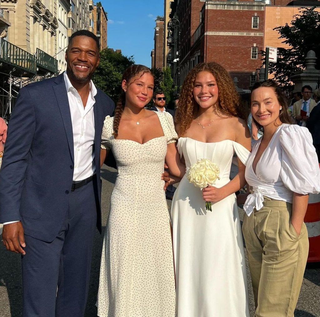 Family man: Michael Strahan with his daughters and girlfriend. Photo: @michaelstrahan/Instagram