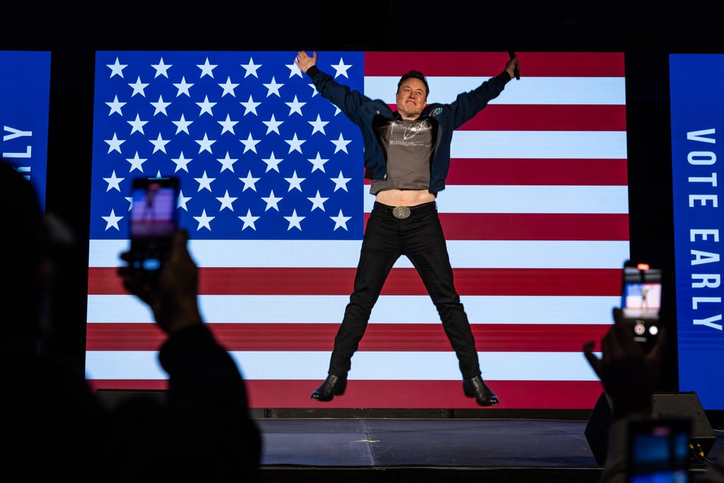 Tesla CEO Elon Musk arrives on stage at an America PAC town hall on October 26 in Lancaster, Pennsylvania. Photo: TNS