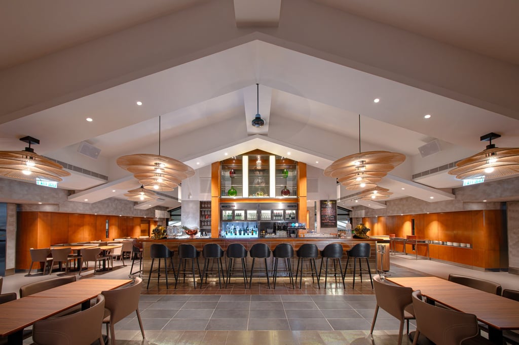 Newly reopened, Pier 7 Café & Bar highlights fresh, bold flavours and communal dining with its new look and revamped menu. Photo: Handout Newly reopened, Pier 7 Café & Bar highlights fresh, bold flavours and communal dining with its new look and revamped menu. Photo: Handout