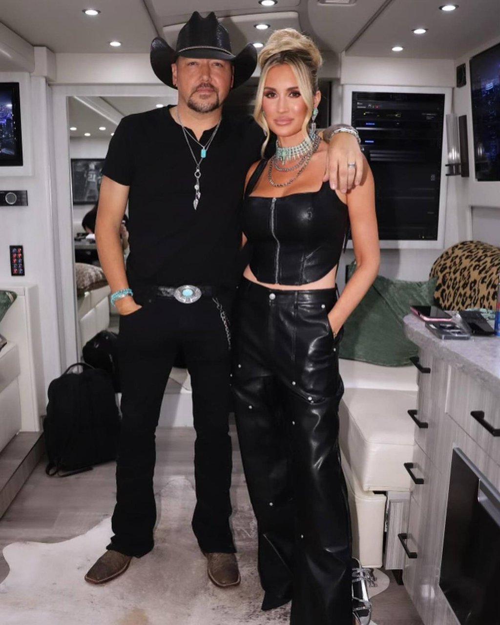 Country musician Jason Aldean with his wife Brittany. Photo: @brittanyaldean/Instagram