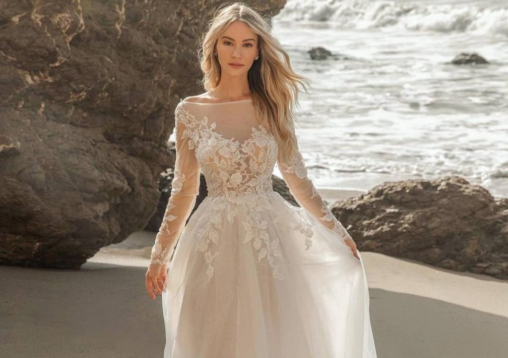 Bryana Holly doing a shoot for Lurelly Bridal in 2020. Photo: @bryanaholly/Instagram Bryana Holly doing a shoot for Lurelly Bridal in 2020. Photo: @bryanaholly/Instagram
