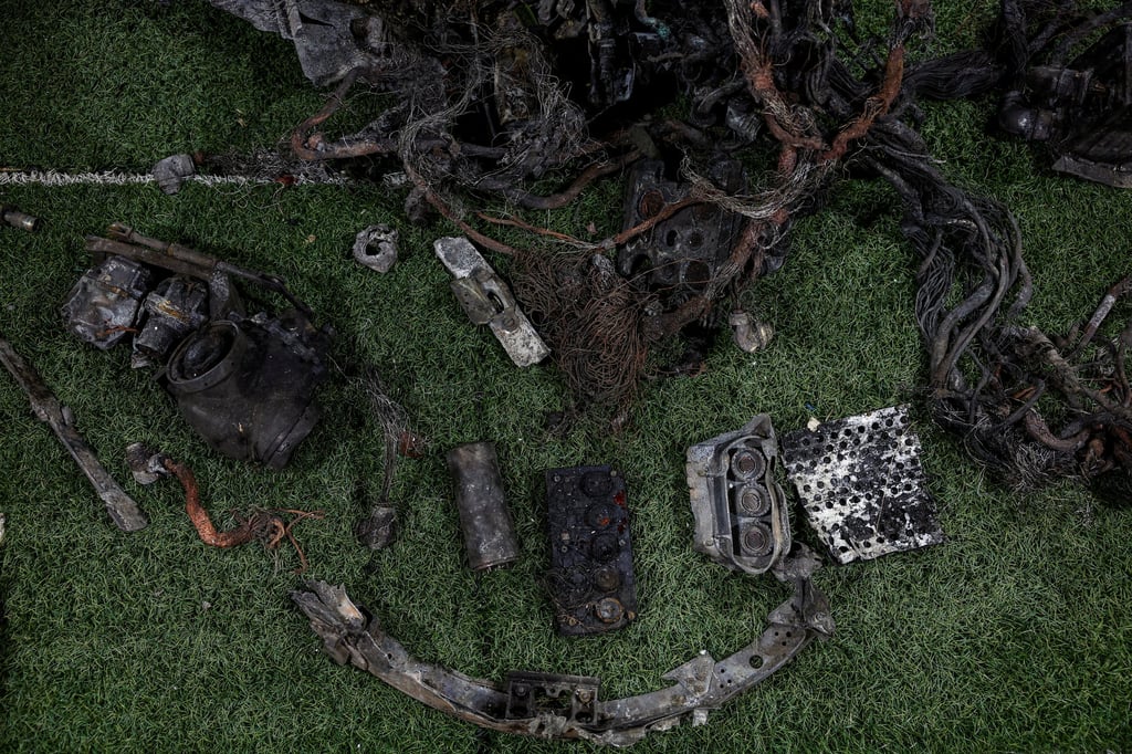 Parts of the ballistic missile. Photo: Reuters Parts of the ballistic missile. Photo: Reuters