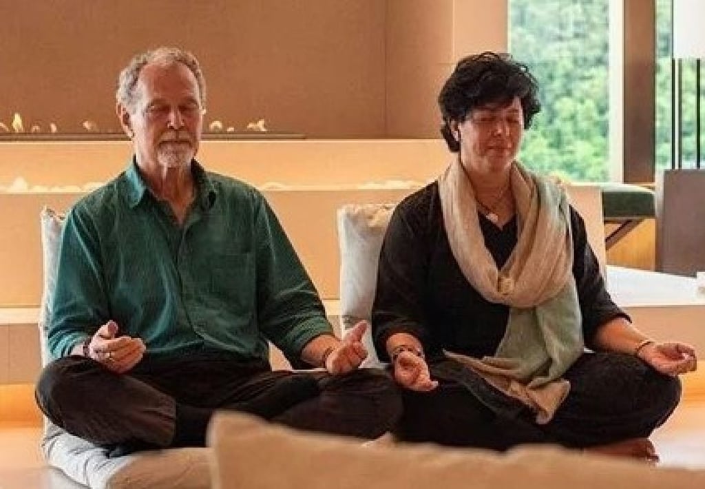Stephen Clasper leads a free group healing and meditation session in Hong Kong. Stephen Clasper leads a free group healing and meditation session in Hong Kong.