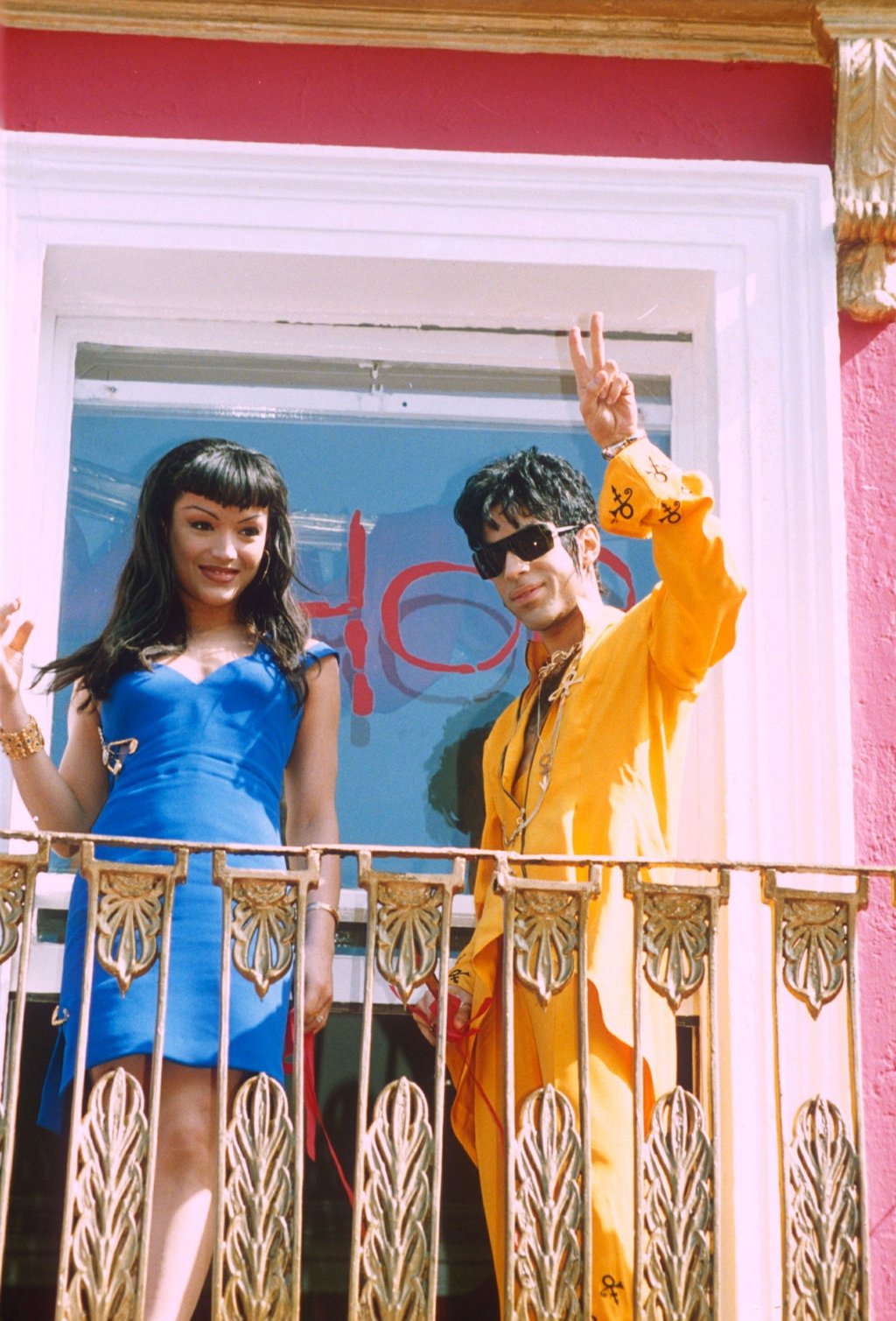 Prince and Mayte opening his Sign o’ the Times record and music memorabilia shop in Camden, London, in 1994. Photo: Getty Images Prince and Mayte opening his Sign o’ the Times record and music memorabilia shop in Camden, London, in 1994. Photo: Getty Images