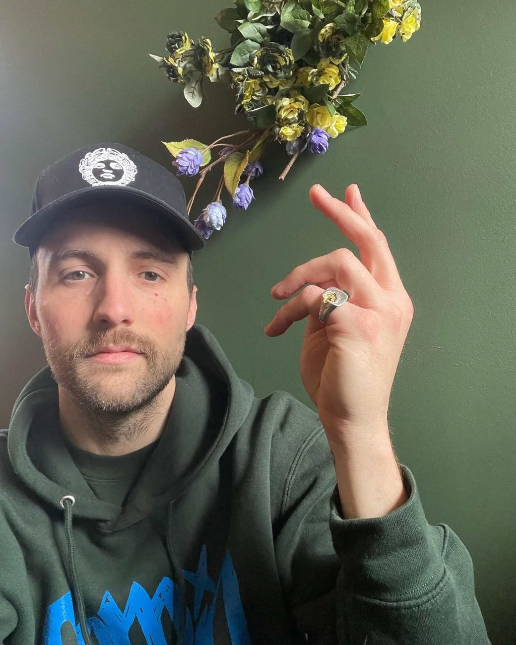 Ruston Kelly grew up figure skating and qualified for the Junior Olympics three times. Photo: @rustonkelly/Instagram Ruston Kelly grew up figure skating and qualified for the Junior Olympics three times. Photo: @rustonkelly/Instagram