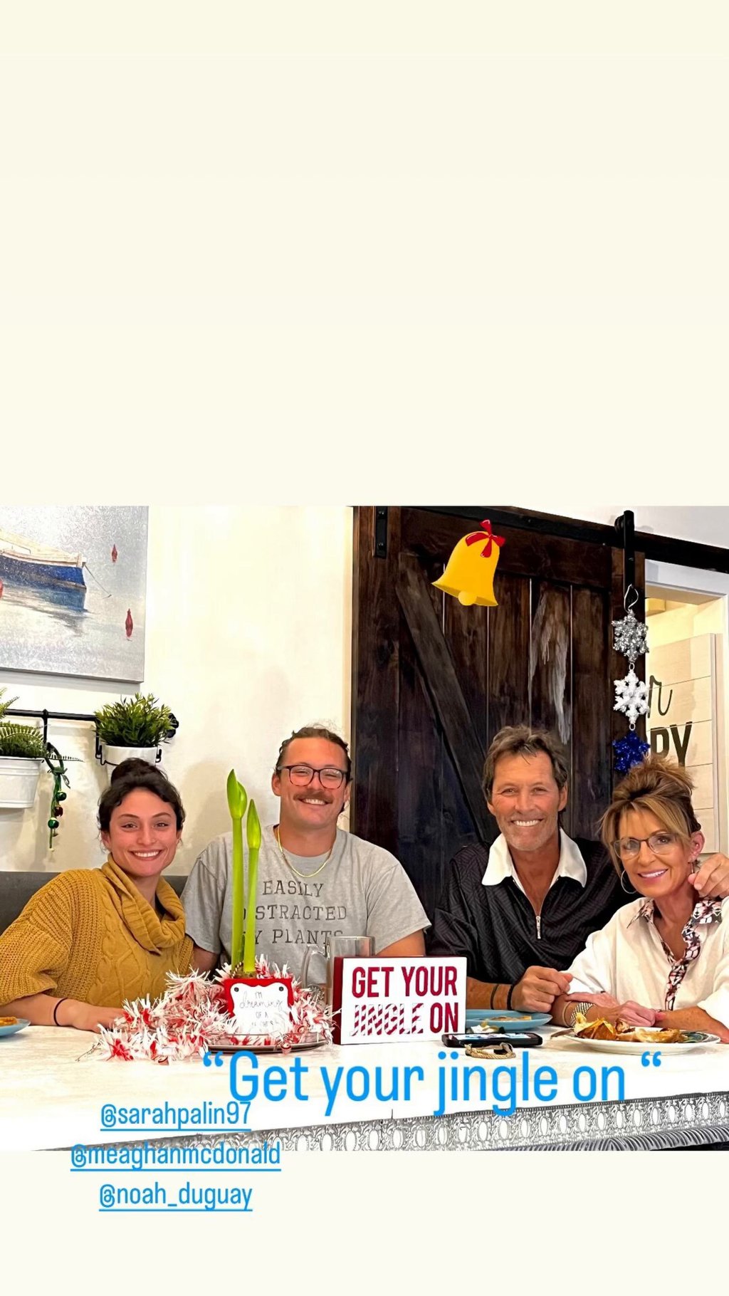 Sarah Palin (far right) spent Thanksgiving with her boyfriend Ron Duguay (second from right), his son Noah and Noah’s fiancée Meaghan McDonald. Photo: @ronduguay10/Instagram Sarah Palin (far right) spent Thanksgiving with her boyfriend Ron Duguay (second from right), his son Noah and Noah’s fiancée Meaghan McDonald. Photo: @ronduguay10/Instagram