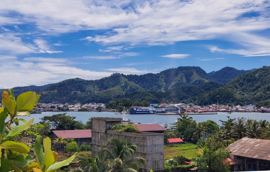 Sibolga Bay, on the west coast of Indonesia’s North Sumatra province. Photo: Aisyah Llewellyn Sibolga Bay, on the west coast of Indonesia’s North Sumatra province. Photo: Aisyah Llewellyn