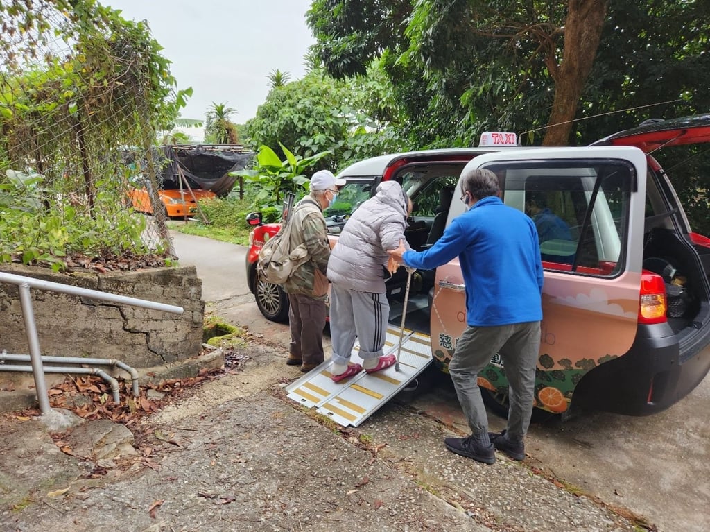 The Hongkong Bank Foundation is sponsoring Diamond Cab Foundation’s taxis with easy-access ramps, which will provide 1,500 charity rides for eligible senior citizens with mobility issues in the coming year. Photo: Diamond Cab The Hongkong Bank Foundation is sponsoring Diamond Cab Foundation’s taxis with easy-access ramps, which will provide 1,500 charity rides for eligible senior citizens with mobility issues in the coming year. Photo: Diamond Cab