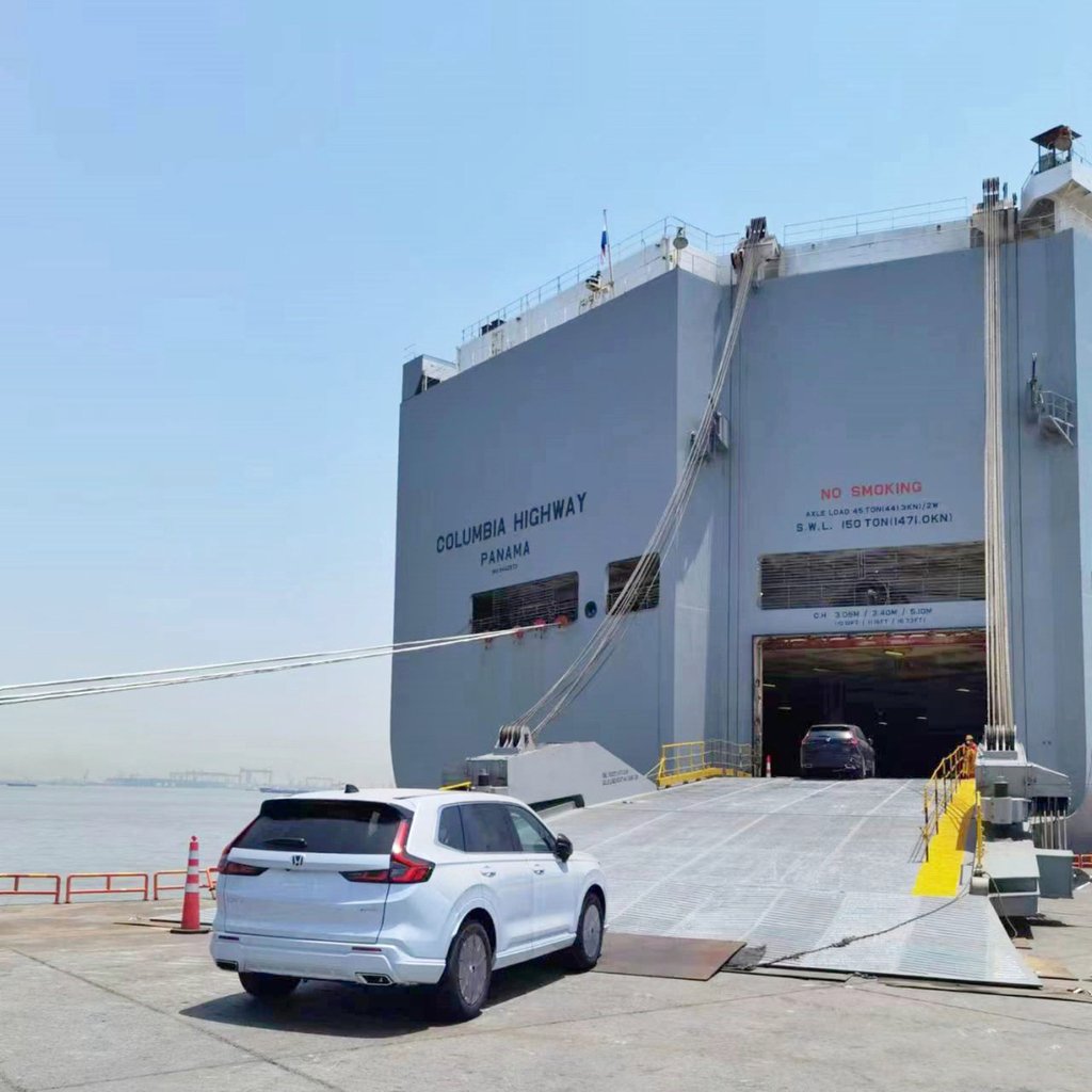 A Honda CR-V hybrid vehicle made by Honda Motor and its Chinese partner Dongfeng Motor Group bound for Belgium’s Zeebrugge port from Shanghai on May 23, 2023. Photo: Weibo.