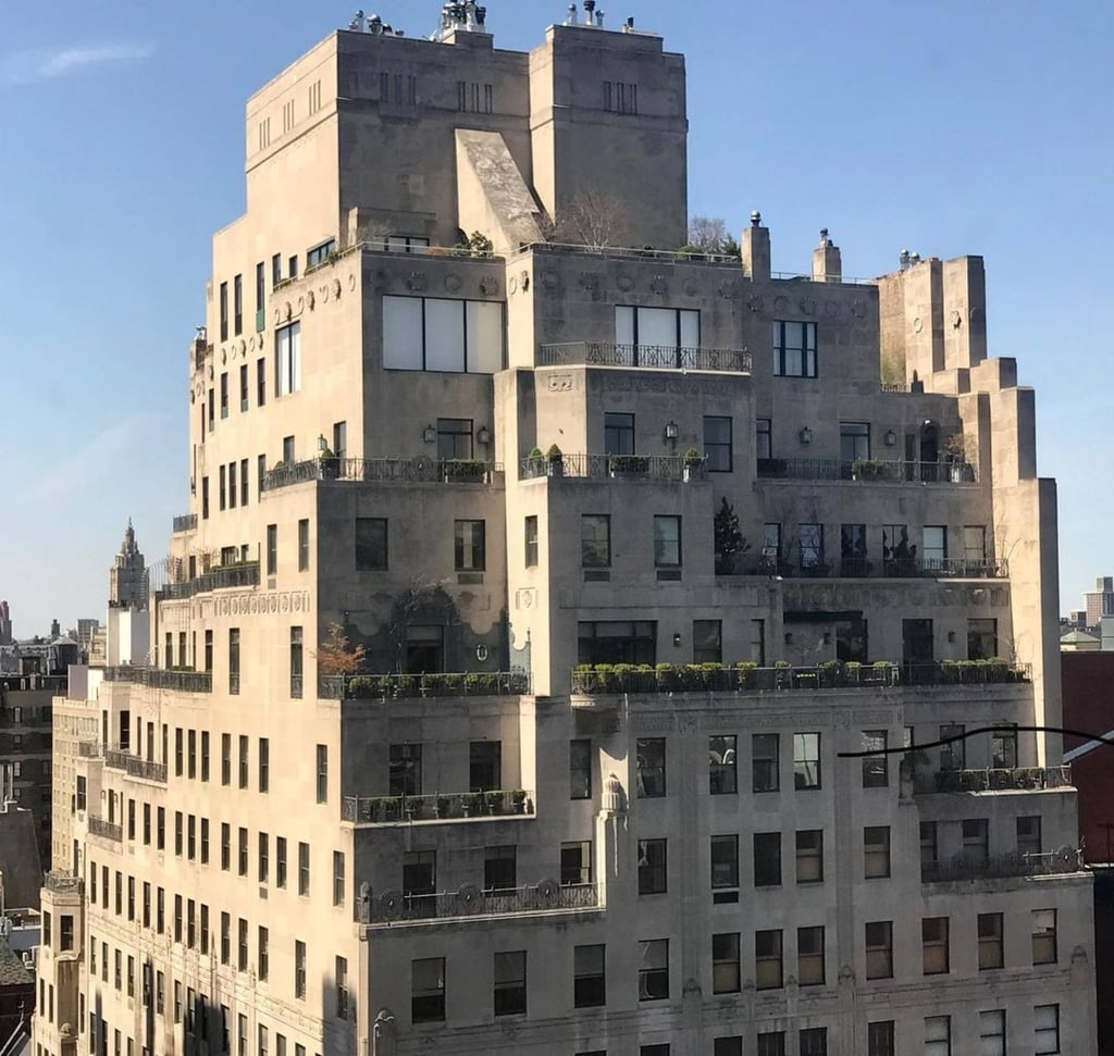 740 Park Avenue has 31 units, including duplexes and triplexes. Photo: @elikarealestate/Instagram 740 Park Avenue has 31 units, including duplexes and triplexes. Photo: @elikarealestate/Instagram