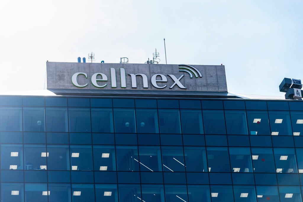 Wind Tre’s Italian mobile tower sale was part of a broader deal between CK Hutchison and Cellnex, Europe’s largest independent tower operator. Photo: Shutterstock Wind Tre’s Italian mobile tower sale was part of a broader deal between CK Hutchison and Cellnex, Europe’s largest independent tower operator. Photo: Shutterstock