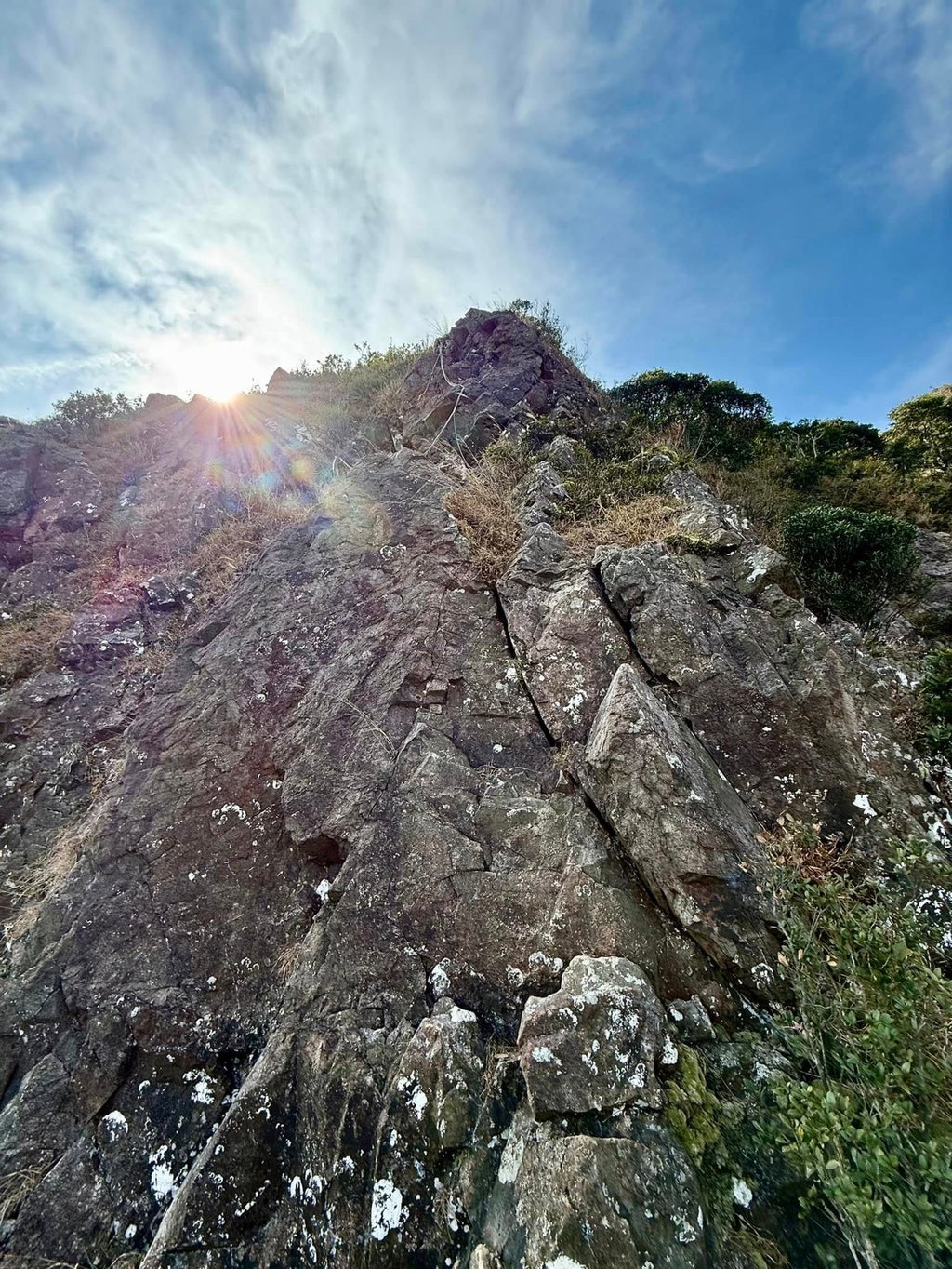 Part of the steep cliff along Nei Tin Ledge Path. Photo: SCMP Part of the steep cliff along Nei Tin Ledge Path. Photo: SCMP