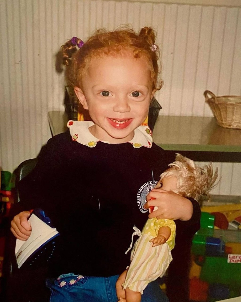 A childhood photo of Anna Ermakova. Photo: @borisbeckerofficial/Instagram