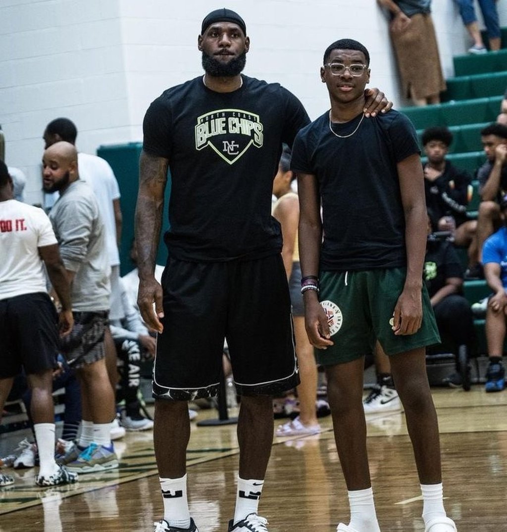 LeBron James with his son Bryce James, a rising basketball star. Photo: @brycejamesz/Instagram
