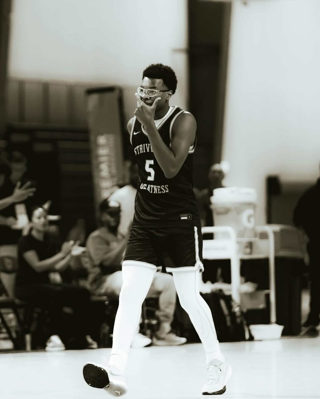 Bryce James hit a growth spurt around the age of 15 and now towers over his elder brother Bronny. Photo: @_justbryce/Instagram