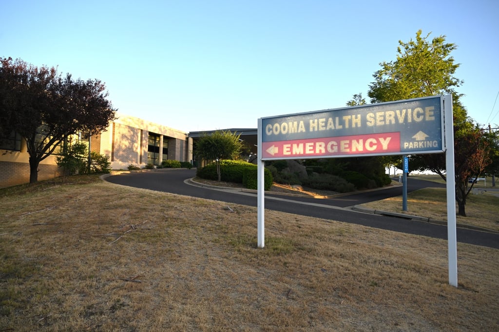 The Cooma Hospital where hiker Hadi Nazari was transferred to for a health check. Photo: EPA-EFE The Cooma Hospital where hiker Hadi Nazari was transferred to for a health check. Photo: EPA-EFE