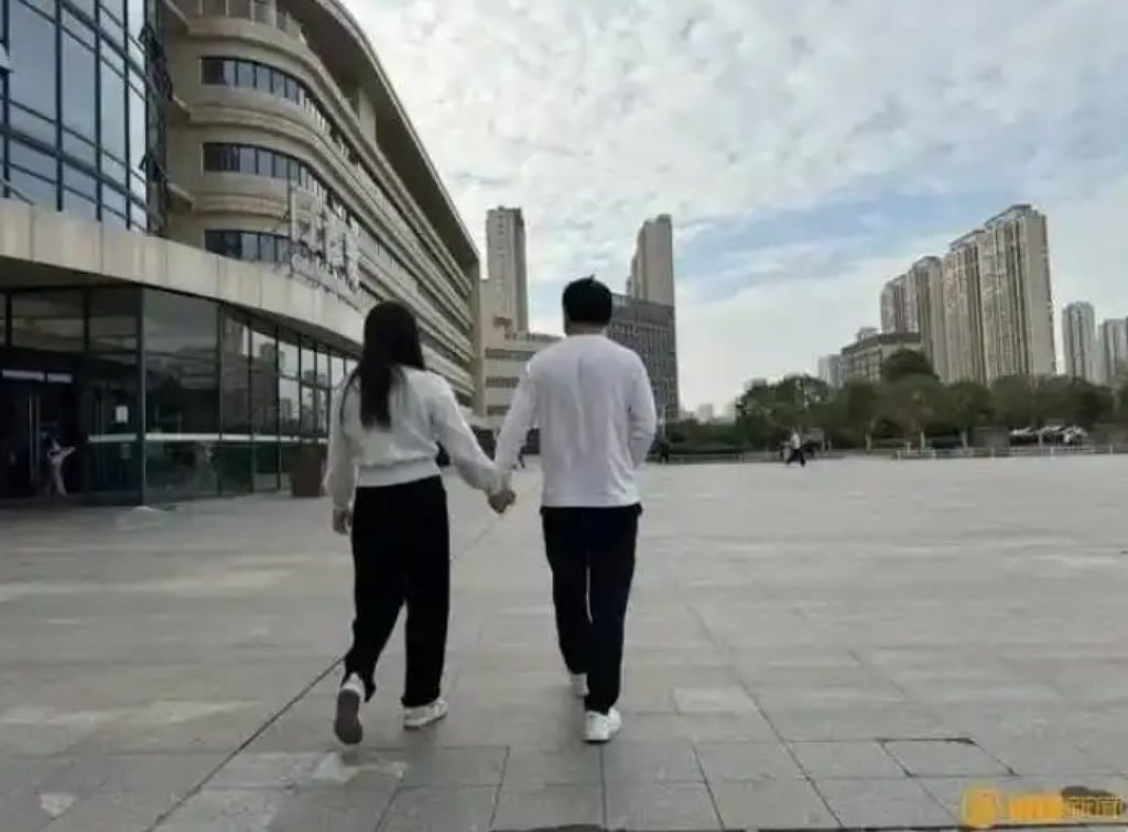 The couple had to make an agonising choice between the mother’s life and that of their babies. Photo: Baidu The couple had to make an agonising choice between the mother’s life and that of their babies. Photo: Baidu