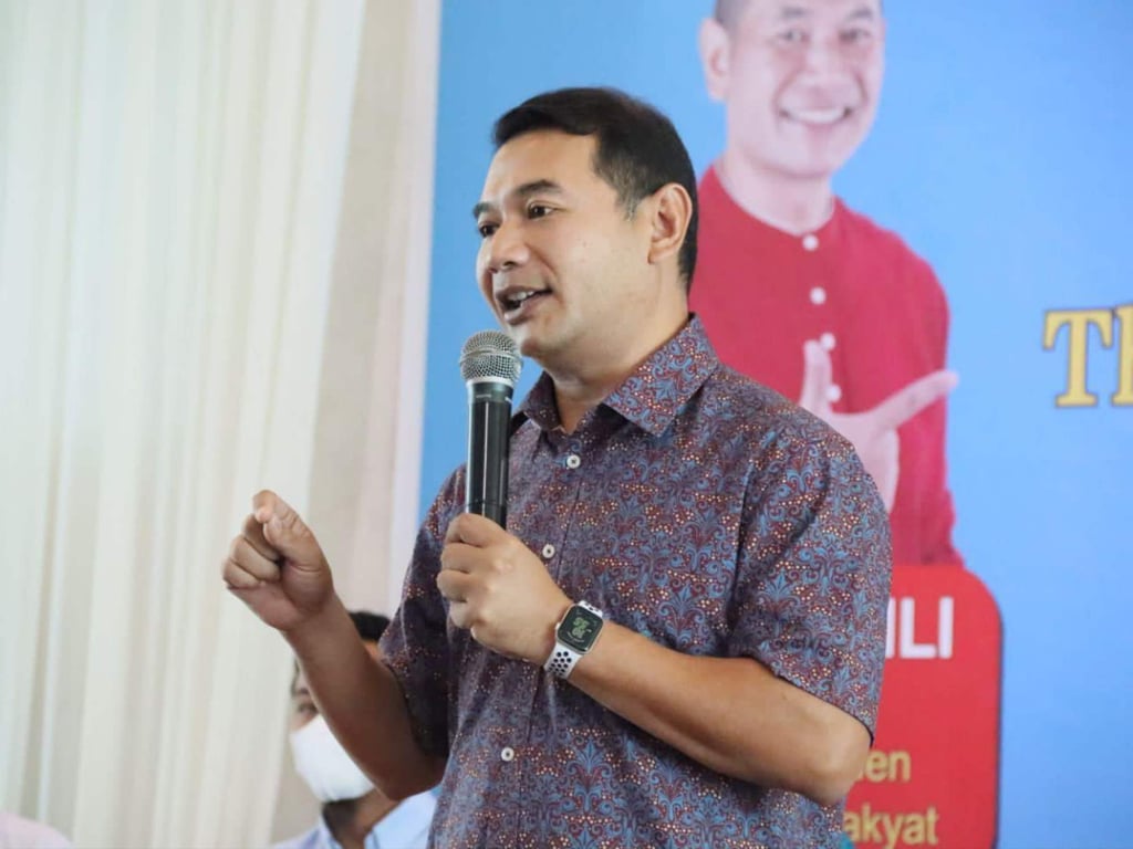 Economy minister Rafizi Ramli said Malaysia is targeting US$100 million in investments in the semiconductor industry. Photo: Handout Economy minister Rafizi Ramli said Malaysia is targeting US$100 million in investments in the semiconductor industry. Photo: Handout
