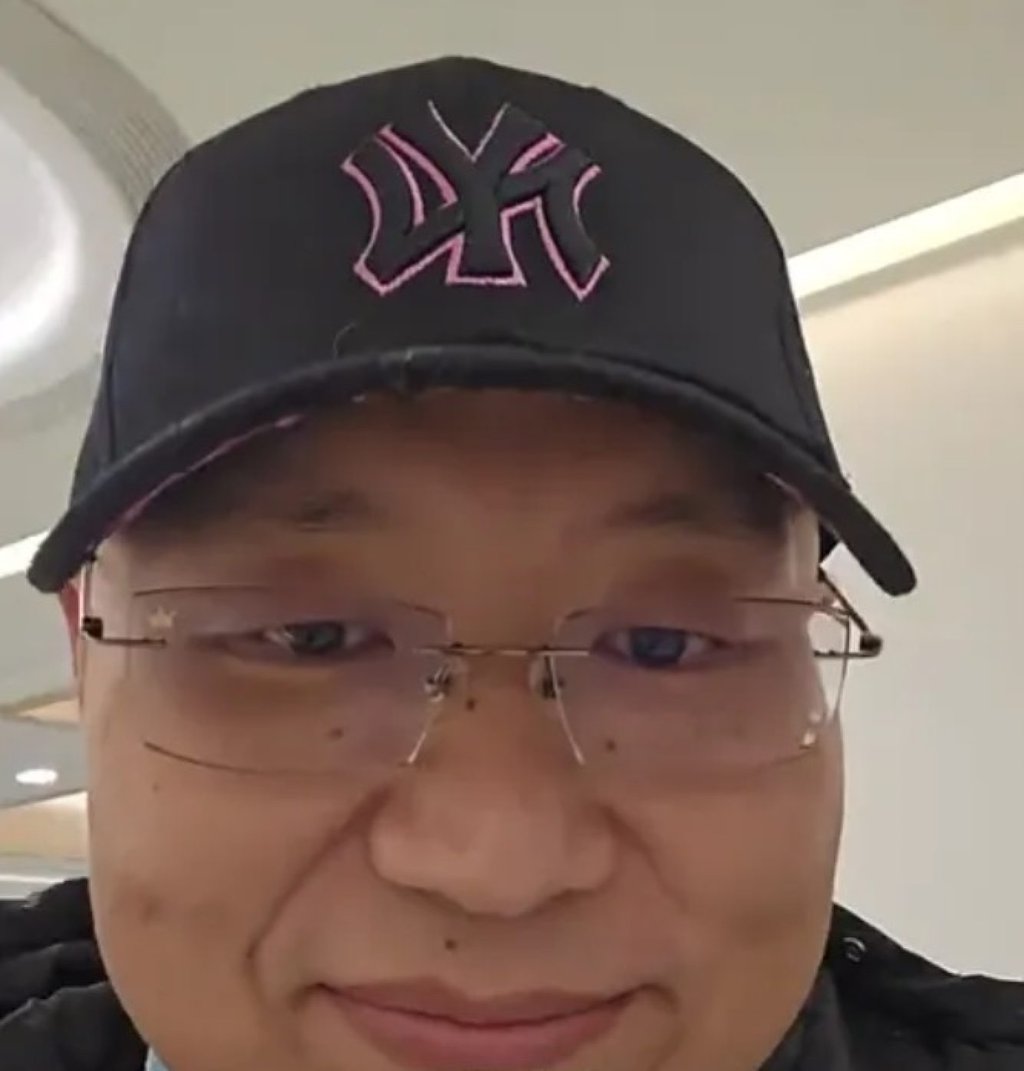 Brave Qiu Shaochun announced the news which was met with delight online. Photo: Douyin Brave Qiu Shaochun announced the news which was met with delight online. Photo: Douyin