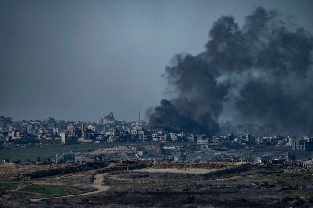 Smoke rises from the Gaza Strip, as seen from southern Israel on Thursday. Photo: dpa Smoke rises from the Gaza Strip, as seen from southern Israel on Thursday. Photo: dpa