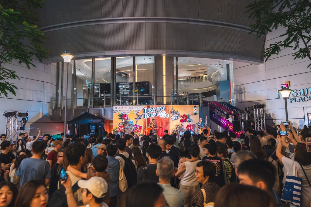 Lee Gardens continues to fulfil its founder’s vision with public events that build a strong, connected and vibrant community. Lee Gardens continues to fulfil its founder’s vision with public events that build a strong, connected and vibrant community.