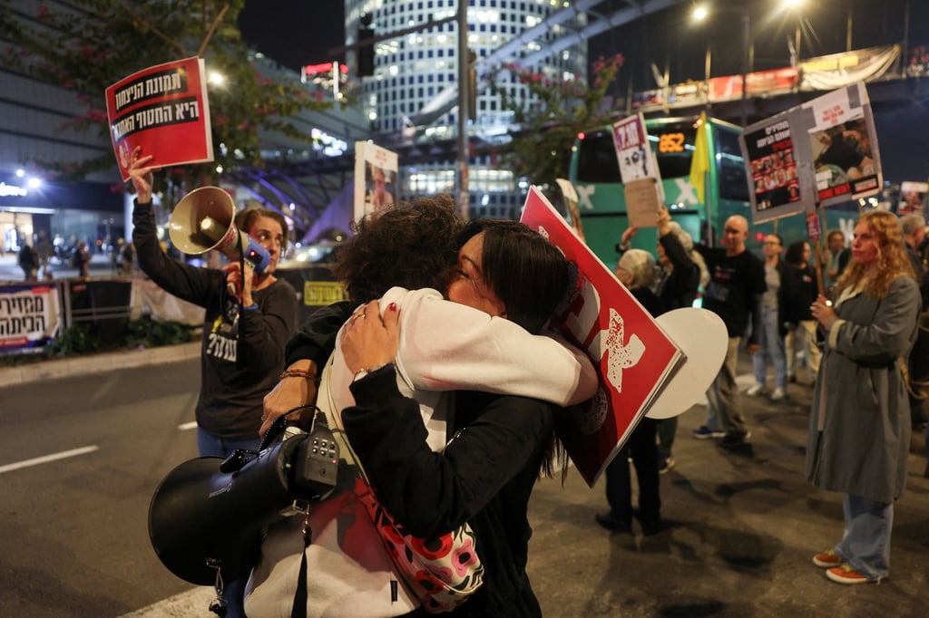 Supporters of Israeli hostage react to news in Tel Aviv. Photo: Reuters