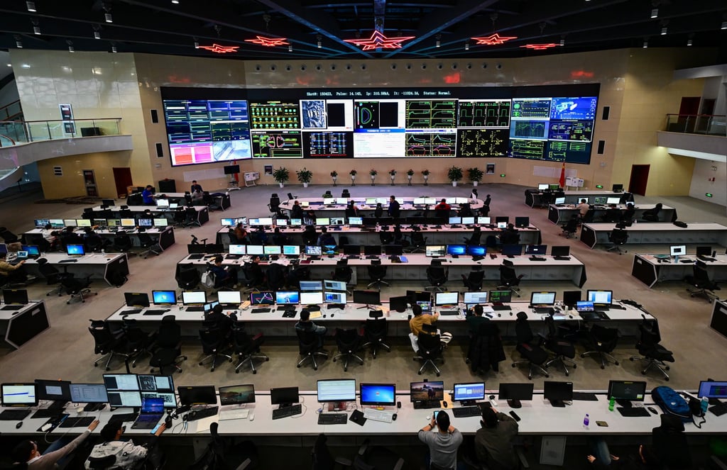 The control centre at the Experimental Advanced Superconducting Tokamak (EAST), dubbed China’s “artificial sun”. Photo: Xinhua The control centre at the Experimental Advanced Superconducting Tokamak (EAST), dubbed China’s “artificial sun”. Photo: Xinhua