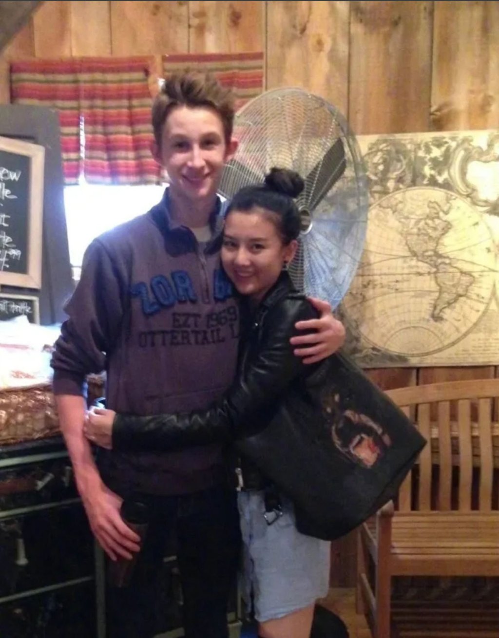 One of the photos of actress Song Zuer and the young man that was posted on RedNote. Photo: RedNote