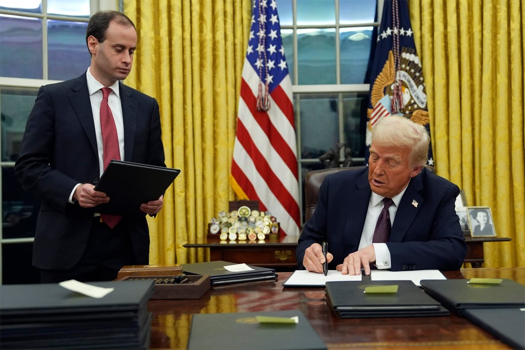 President Donald Trump signs an executive order on TikTok in the Oval Office of the White House on January 20, 2025, in Washington. Photo: AP President Donald Trump signs an executive order on TikTok in the Oval Office of the White House on January 20, 2025, in Washington. Photo: AP