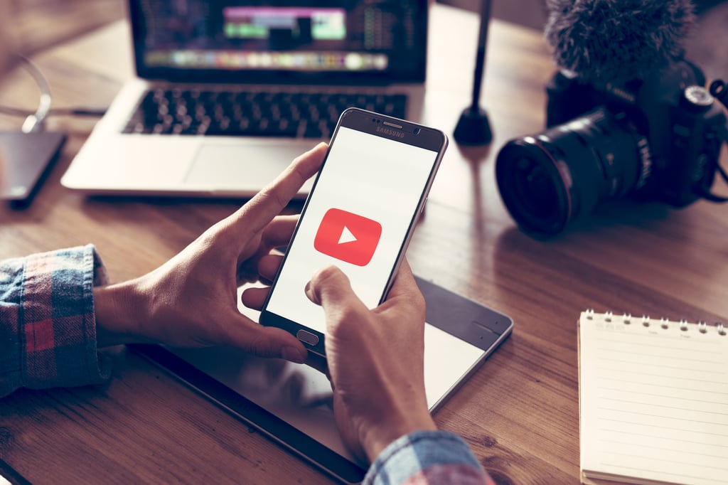 Six of the top seven far-right YouTube channels in South Korea have seen their revenues surge since the martial law debacle. Photo: Shutterstock Six of the top seven far-right YouTube channels in South Korea have seen their revenues surge since the martial law debacle. Photo: Shutterstock
