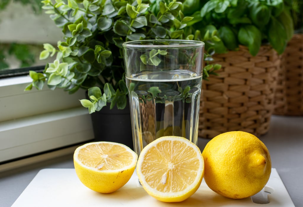 Drinking warm water with lemon in the morning brings the best results, as it hydrates you and boosts your vitamin C intake at the beginning of your day. Photo: Shutterstock Drinking warm water with lemon in the morning brings the best results, as it hydrates you and boosts your vitamin C intake at the beginning of your day. Photo: Shutterstock