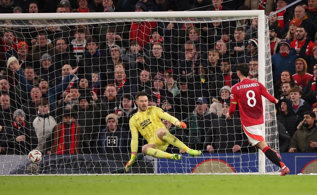 Bruno Fernandes’ dramatic late winner gave Manchester United a 2-1 victory at Old Trafford. Photo: EPA-EFE Bruno Fernandes’ dramatic late winner gave Manchester United a 2-1 victory at Old Trafford. Photo: EPA-EFE