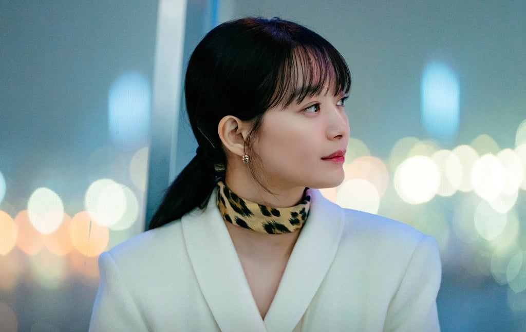 Shin Min-a in a still from No Gain No Love. Shin Min-a in a still from No Gain No Love.