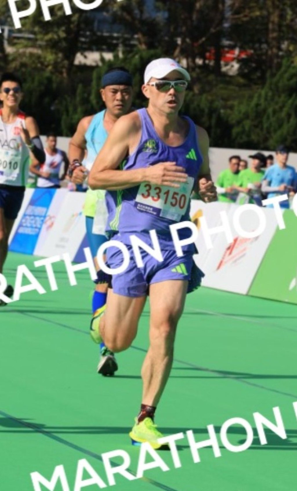 A male runner wearing bib 33150, which was registered to a woman. Photo: Standard Chartered Hong Kong Marathon A male runner wearing bib 33150, which was registered to a woman. Photo: Standard Chartered Hong Kong Marathon