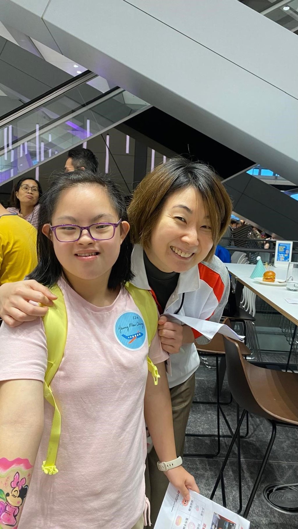 Yeung Man-ching (left) and HSBC volunteer Alice Tse met at the HSBC Main Building as the GameChanger programme commenced in May 2024. Yeung Man-ching (left) and HSBC volunteer Alice Tse met at the HSBC Main Building as the GameChanger programme commenced in May 2024.
