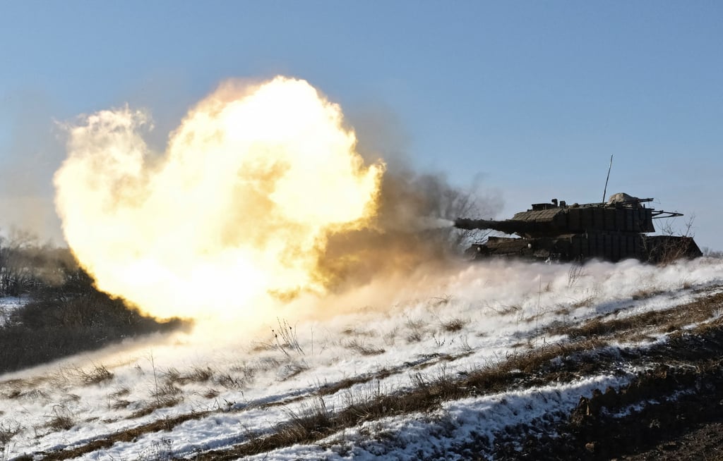 Ukrainians fire a Leopard tank during training in the Zaporizhzhia region, Ukraine. Photo: Reuters Ukrainians fire a Leopard tank during training in the Zaporizhzhia region, Ukraine. Photo: Reuters