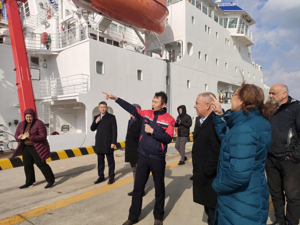 Cook Islands Prime Minister Mark Brown visits the National Deep Sea Centre in Qingdao, China, on February 12. Photo: Facebook/Reuters Cook Islands Prime Minister Mark Brown visits the National Deep Sea Centre in Qingdao, China, on February 12. Photo: Facebook/Reuters