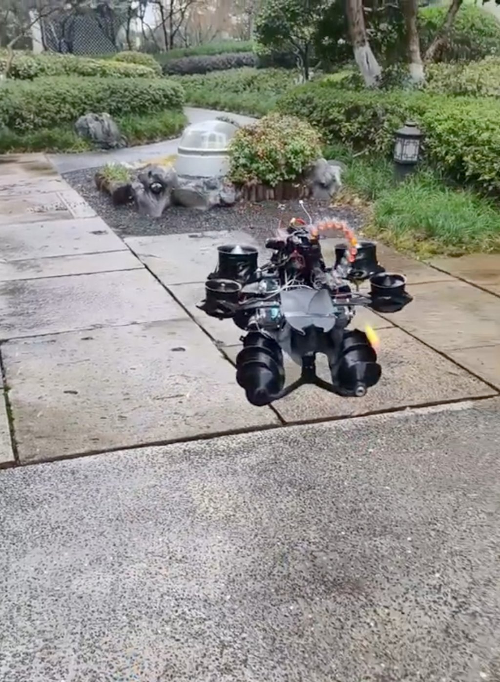 Among the pair’s creations is this impressive flying robot made from affordable, second-hand materials. Photo: Baidu