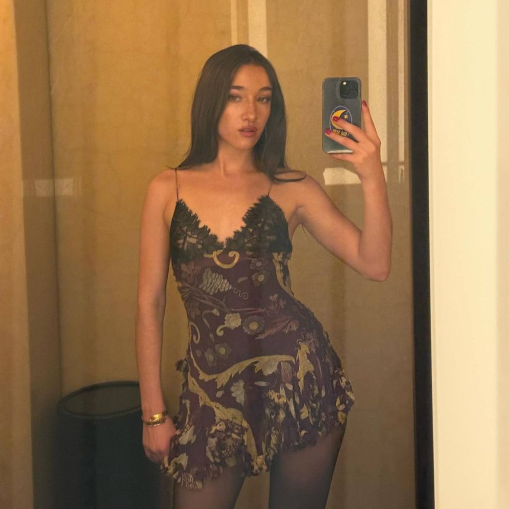 Bella Broekman-Tilbury is the daughter of Leah Tilbury, make-up maven Charlotte Tilbury’s sister. Photo: @bellabroekmantilbury/Instagram