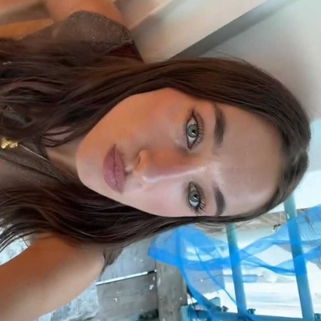 Bella Broekman-Tilbury went to the University of Leeds in the UK. Photo: @bellabroekmantilbury/Instagram