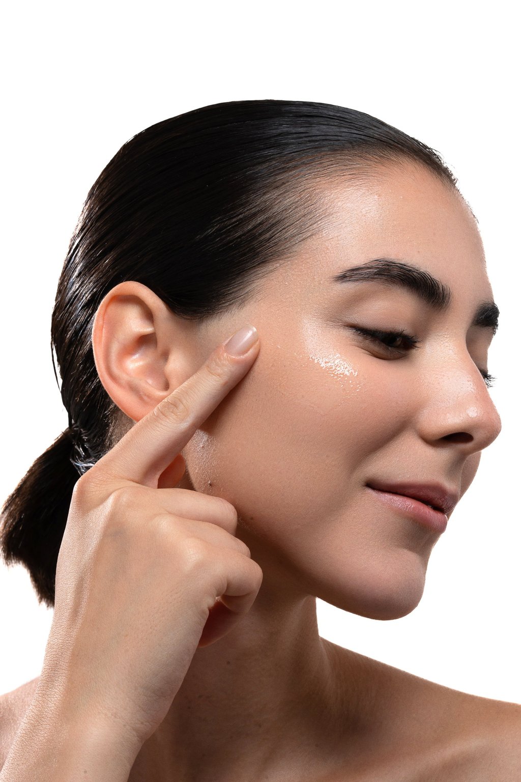 Multi Peptides & GF Advanced Lifting Serum. Photo: Handout